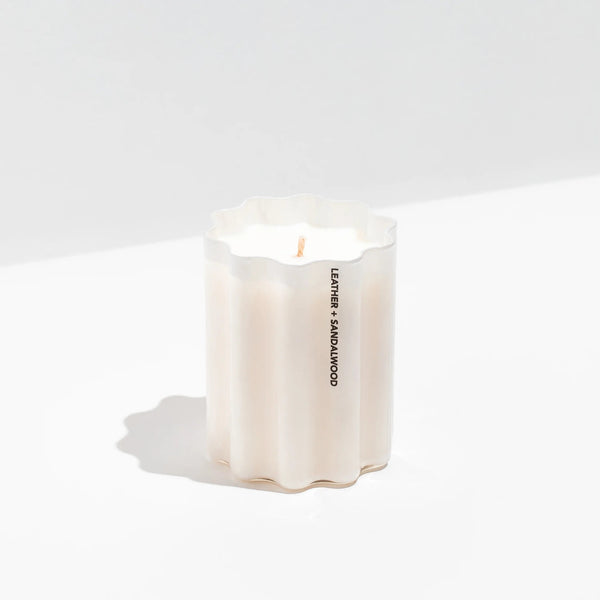 Wave candle – Leather + Sandalwood